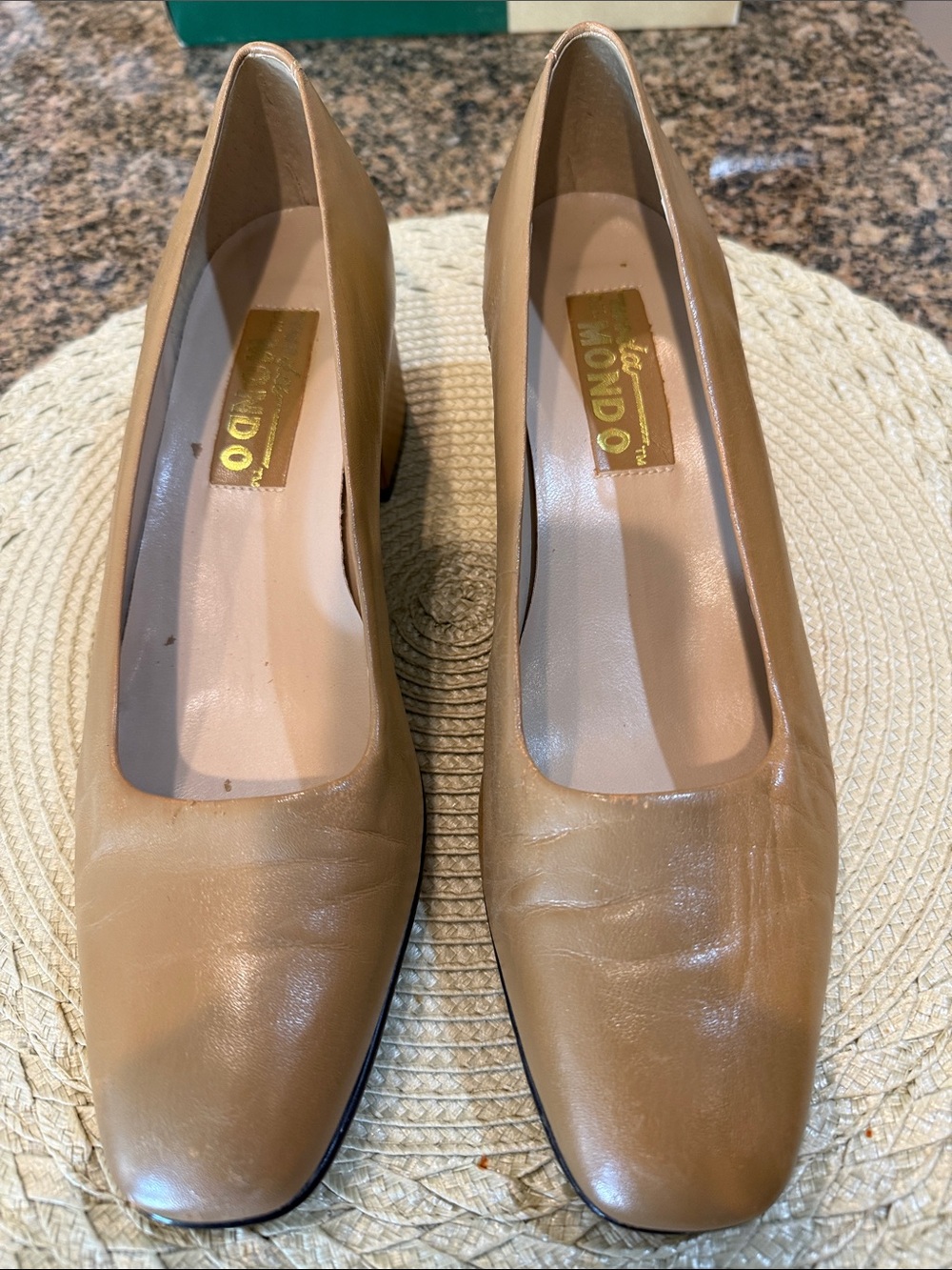 Moda Tan/butterscotch Block Heel Pumps